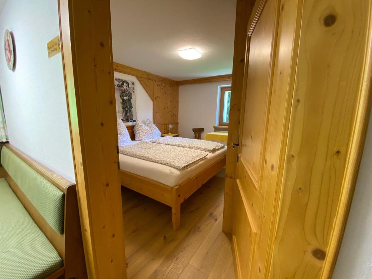 Haus Waldrand Lägenhet Oberndorf in Tirol Exteriör bild