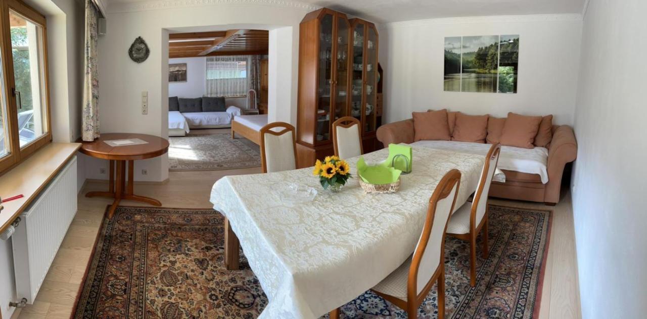 Haus Waldrand Lägenhet Oberndorf in Tirol Exteriör bild