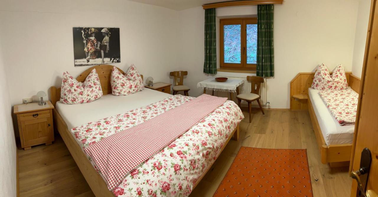 Haus Waldrand Lägenhet Oberndorf in Tirol Exteriör bild