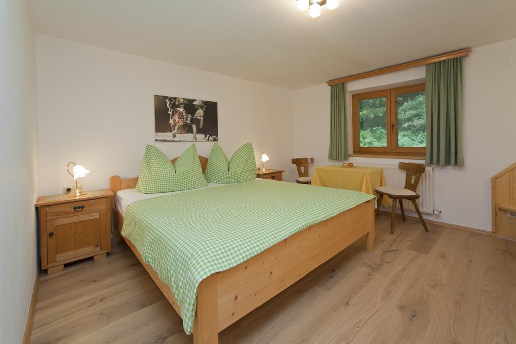 Haus Waldrand Lägenhet Oberndorf in Tirol Exteriör bild